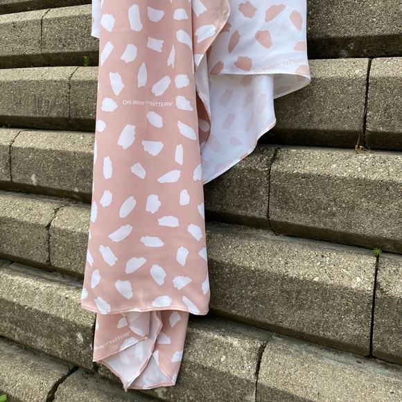 Off-white brushed-pattern draped dress size M. - Picture 15 of 17